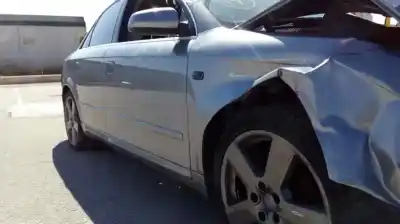Veículo de Sucata audi a4 berlina (8e) 2.0 tdi 16v (103kw) do ano 2001 alimentado blb