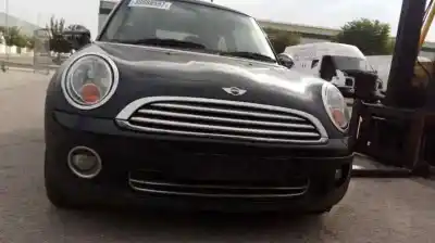 Здавання транспортного засобу mini mini (r56) one року 2001 потужний n12b14ab