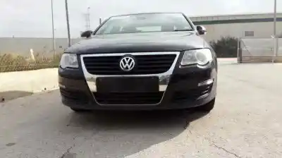 Veículo de Sucata VOLKSWAGEN PASSAT B6 (3C2) 2.0 TDI 16V do ano 2001 alimentado BKP