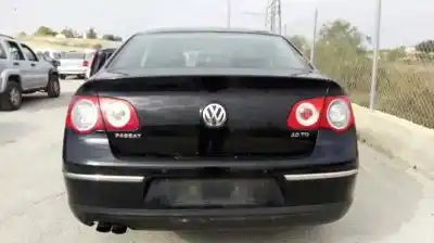 Vehicul casat volkswagen passat b6 (3c2) 2.0 tdi 16v al anului 2001 alimentat bkp