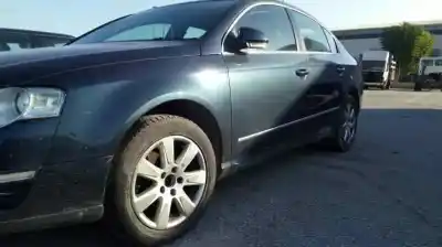 Veículo de Sucata volkswagen passat b6 (3c2) 2.0 tdi 16v do ano 2001 alimentado bkp