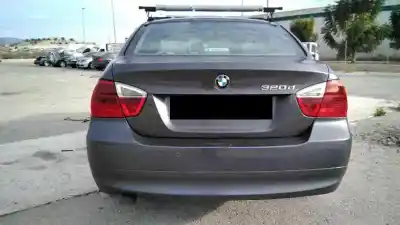 Veículo de Sucata bmw serie 3 berlina (e90) 318d do ano 2001 alimentado m47n204d4