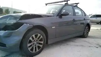 Veículo de Sucata bmw serie 3 berlina (e90) 318d do ano 2001 alimentado m47n204d4