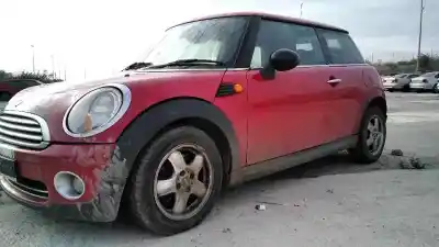 Здавання транспортного засобу mini mini (r56) one року 2001 потужний n12b14ab