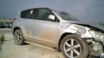 Veículo de Sucata toyota rav 4 (a3) executive do ano 2001 alimentado 2adftv