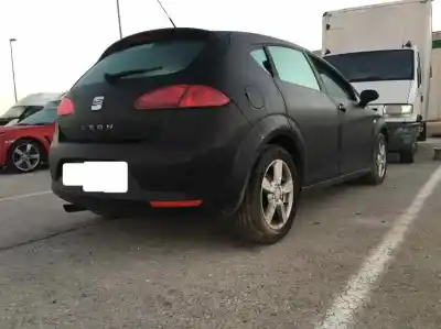 Veículo de Sucata SEAT LEON (1P1) Reference do ano 2001 alimentado BXE