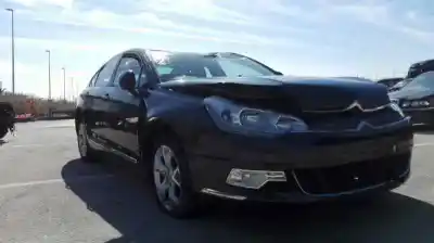 Здавання транспортного засобу citroen c5 berlina exclusive року 2001 потужний rhfdw10bted4