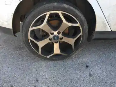 Veículo de Sucata ford focus lim. (cb8) titanium do ano 2001 alimentado jqdb