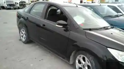 Veículo de Sucata ford focus berlina (cap) ambiente (d) do ano 2001 alimentado g8db