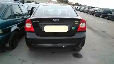 Veículo de Sucata ford focus berlina (cap) ambiente (d) do ano 2001 alimentado g8db