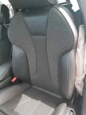 Veículo de Sucata audi a3 (8v) attraction do ano 2001 alimentado cvn