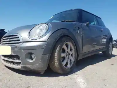 Veículo de Sucata mini mini (r56) 1.6 cooper d [1.6 ltr. - 82 kw diesel cat] do ano 2001 alimentado 