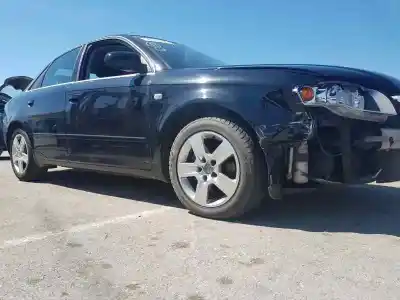 Veículo de Sucata audi a4 berlina (8e) 2.0 tdi 16v (103kw) do ano 2001 alimentado blb