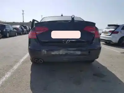 Veículo de Sucata AUDI A4 BERLINA (B8) Basis do ano 2001 alimentado 