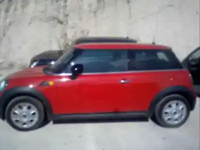 Здавання транспортного засобу mini mini (r56) one року 2001 потужний n12b14ab