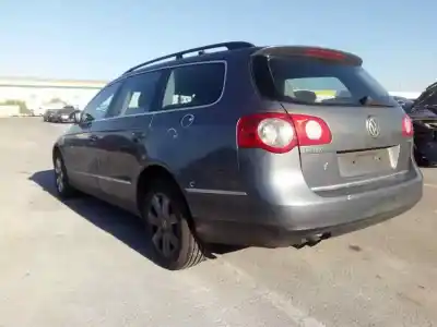 Здавання транспортного засобу volkswagen passat b6 variant (3c5) 2.0 tdi 16v року 2001 потужний bkp