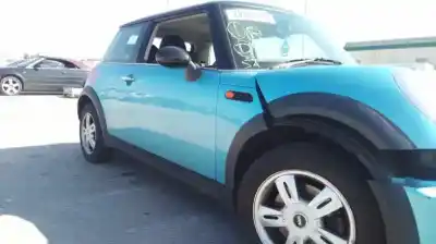 Veículo de Sucata mini mini (r50, r53) cooper do ano 2001 alimentado 