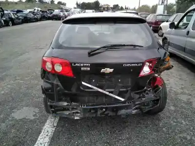 Vehicul casat chevrolet lacetti cdx al anului 2001 alimentat z20dm