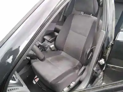 Vehicul casat chevrolet lacetti cdx al anului 2001 alimentat z20dm