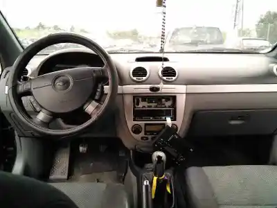 Vehicul casat chevrolet lacetti cdx al anului 2001 alimentat z20dm