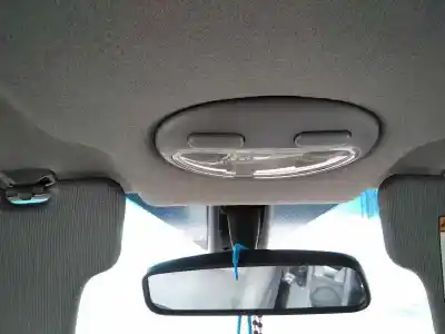 Vehicul casat chevrolet lacetti cdx al anului 2001 alimentat z20dm