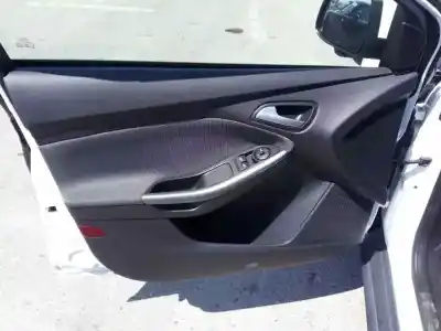 Scrapping Vehicle ford focus lim. (cb8) urban of the year 2001 powered t3db