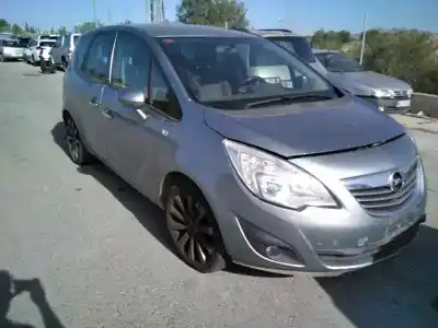 Veículo de Sucata opel meriva b excellence do ano 2001 alimentado z17dts