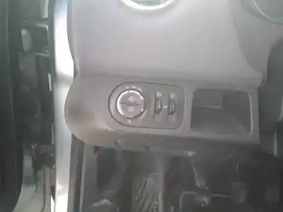 Veículo de Sucata opel meriva b excellence do ano 2001 alimentado z17dts