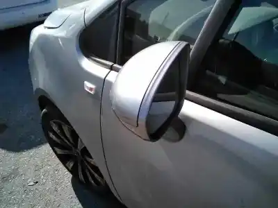 Veículo de Sucata opel meriva b excellence do ano 2001 alimentado z17dts