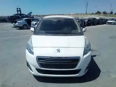 Veículo de Sucata peugeot 5008 active do ano 2001 alimentado rhe