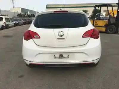 Veículo de Sucata opel astra j (p10) 1.3 cdti (68) do ano 2001 alimentado a13dte