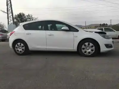 Veículo de Sucata opel astra j (p10) 1.3 cdti (68) do ano 2001 alimentado a13dte