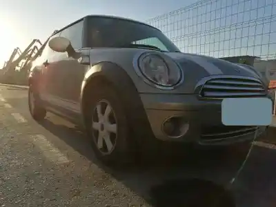 Здавання транспортного засобу mini mini (r56) cooper року 2001 потужний n12b16a
