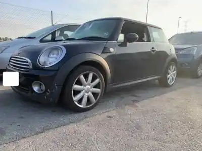 Veículo de Sucata mini mini (r56) cooper do ano 2001 alimentado n12b16a