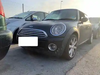 Veículo de Sucata mini mini (r56) cooper do ano 2001 alimentado n12b16a