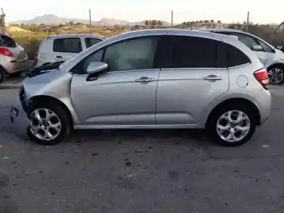 Veículo de Sucata citroen c3 collection do ano 2001 alimentado hm01