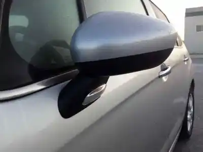 Veículo de Sucata citroen c3 collection do ano 2001 alimentado hm01