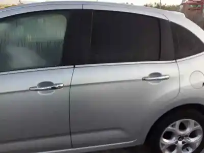 Veículo de Sucata citroen c3 collection do ano 2001 alimentado hm01