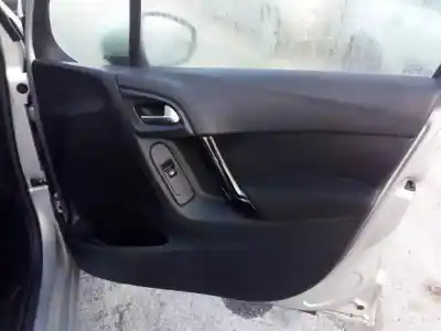 Veículo de Sucata citroen c3 collection do ano 2001 alimentado hm01