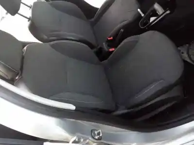 Veículo de Sucata citroen c3 collection do ano 2001 alimentado hm01