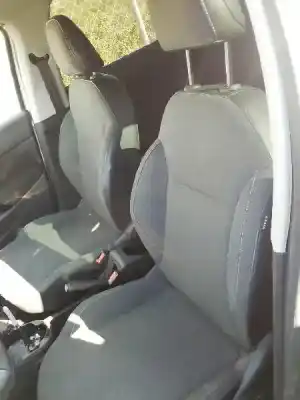 Veículo de Sucata citroen c3 collection do ano 2001 alimentado hm01