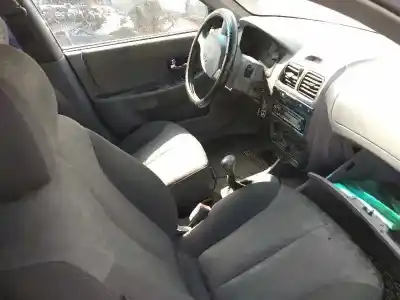 Veicolo di demolizione HYUNDAI ACCENT (LC) L CRDi dell'anno 2001 alimentato D3EA