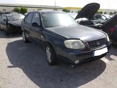 Veicolo di demolizione hyundai accent (lc) l crdi dell'anno 2001 alimentato d3ea