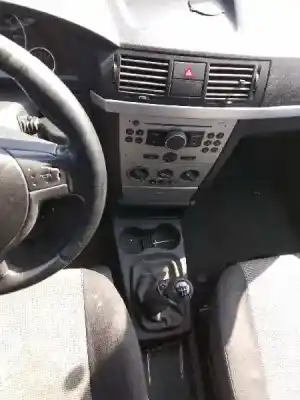 Veicolo di demolizione opel meriva cosmo dell'anno 2001 alimentato y17dt