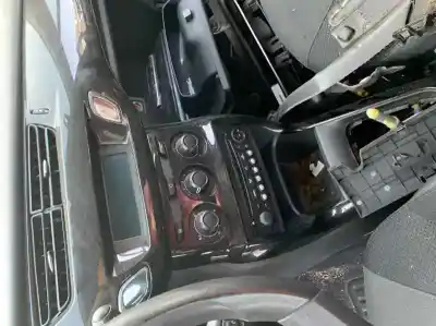 Veículo de Sucata citroen c3 attraction do ano 2001 alimentado zm01