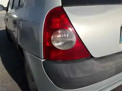 Здавання транспортного засобу renault clio ii fase ii (b/cb0) base authentique 82 cv / 60 kw року 2003 потужний 