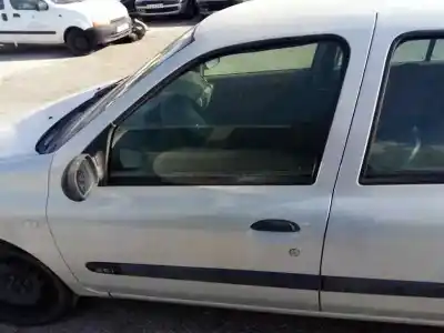 Здавання транспортного засобу renault clio ii fase ii (b/cb0) base authentique 82 cv / 60 kw року 2003 потужний 