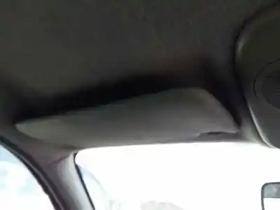 Здавання транспортного засобу renault clio ii fase ii (b/cb0) base authentique 82 cv / 60 kw року 2003 потужний 
