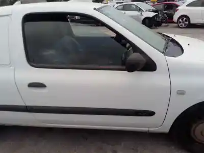 Здавання транспортного засобу renault clio ii fase ii (b/cb0) societe generique року 2004 потужний 
