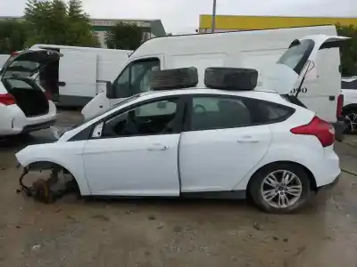 Veículo de Sucata ford focus lim. (cb8) trend do ano 2001 alimentado m2da